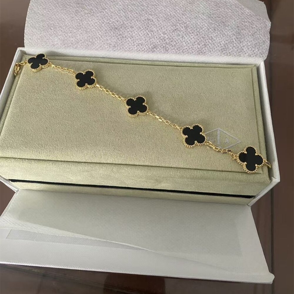 Van Cleef & Arpels  Bracelet